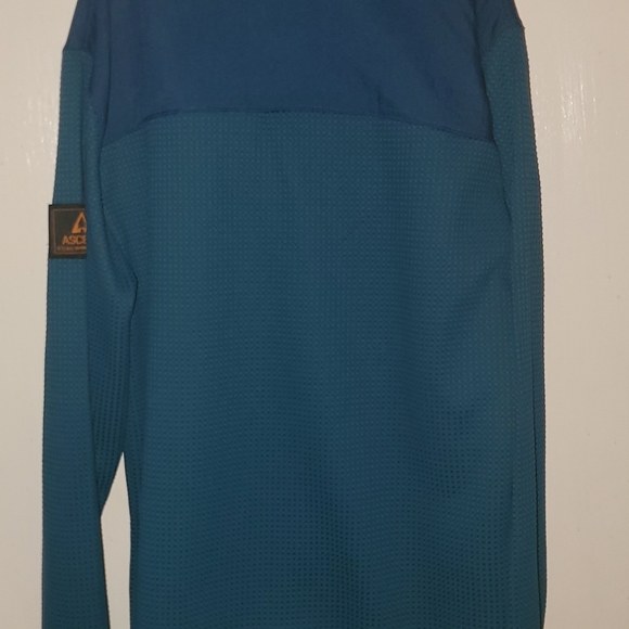 Ascend pullover - Picture 6 of 8